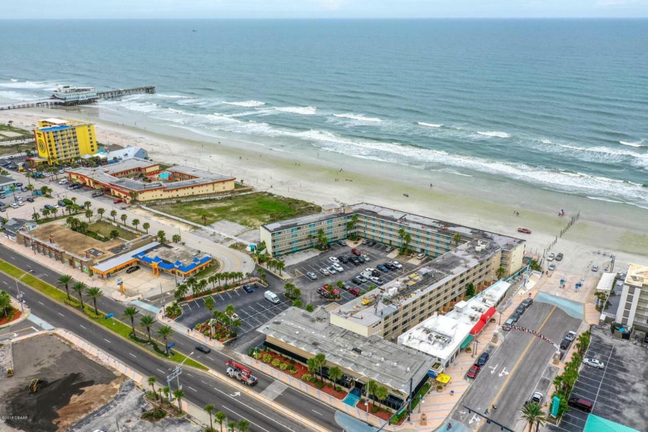 Ocean Breeze - Direct Ocean Front-Pool Is Open Apartamento Daytona Beach Exterior foto